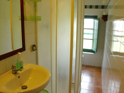 Farmhouse Apartment in Guasticce mit Gemeinschaftspool - Features photo 24
