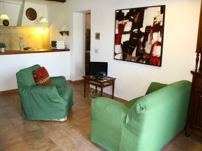 Farmhouse Apartment in Guasticce mit Gemeinschaftspool - Features photo 26