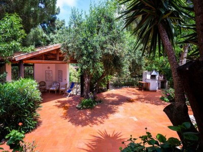 Villa Geräumige Villa in Kalabrien mit Gemeinschaftspool - Outdoor photo 10