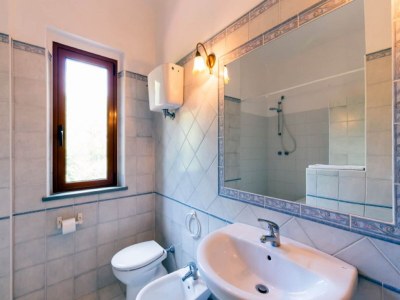 Villa Geräumige Villa in Kalabrien mit Gemeinschaftspool - Features photo 38