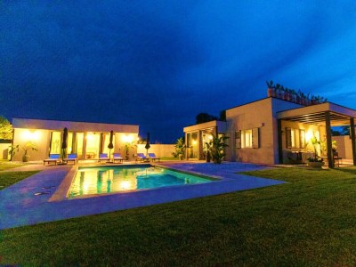 Villa VILLA OLIVE & CHAMPAGNE WITH POOL - Outdoor photo 7
