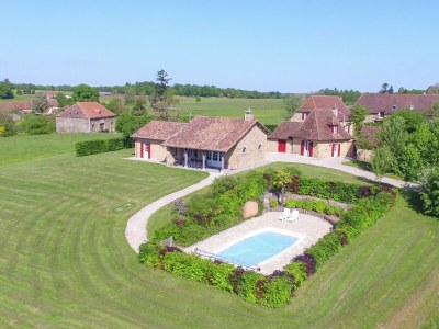 Villa Dreamscape: Rustic Elegance - Outdoor photo 2