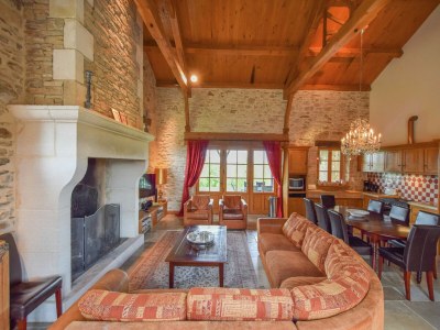 Villa Dreamscape: Rustic Elegance - Features photo 16