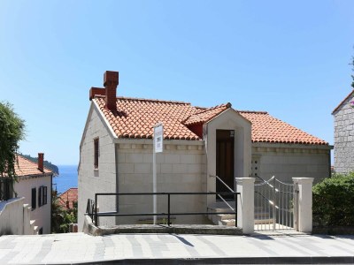 Apartment Apartment Niki - One-Bedroom Apartment with Balcony (A2+1) - Outdoor photo 2