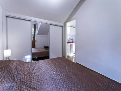 Apartment Apartment Niki - One-Bedroom Apartment with Balcony (A2+1) - Features photo 12