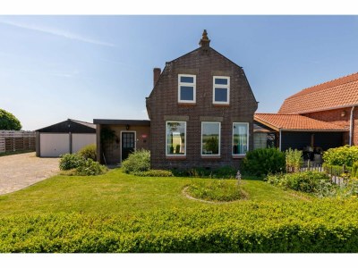 Holiday house Bungalow in Sint Maartenszee near dunes in Zuidzande - Holiday house