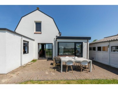 Holiday house Bungalow in Sint Maartenszee near dunes - Outdoor photo 2