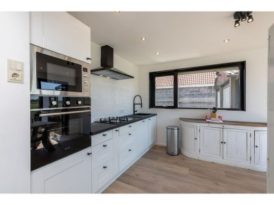 Holiday house Bungalow in Sint Maartenszee near dunes - Features photo 13