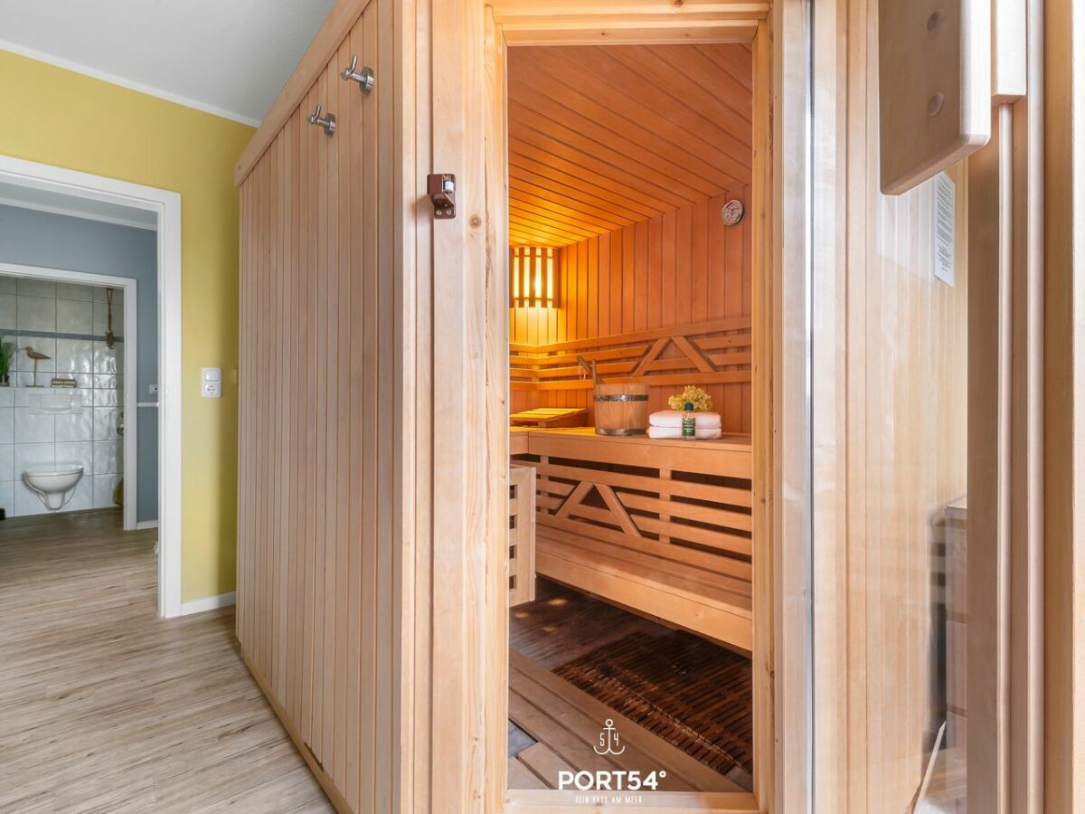 Holiday apartment Ferienwohnung Deichkieker am Seedeich St. Peter-Ording - Outdoor photo 3