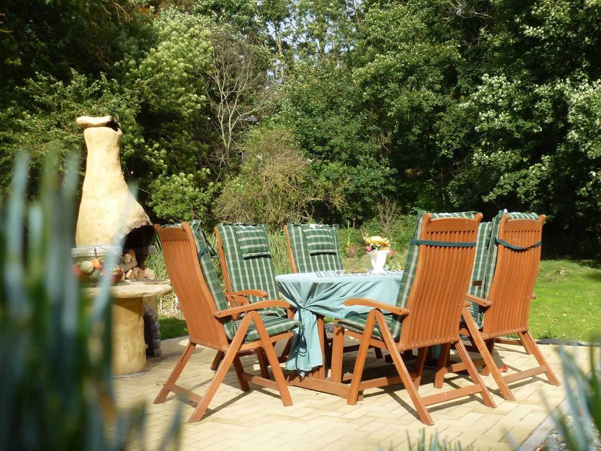 Holiday house "Haus Waldesruh" - Outdoor photo 2