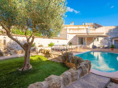 Villa VILLALONGA in Maria De La Salut - Villa