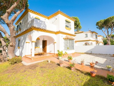 Holiday house VILLA PINARES - Outdoor photo 7