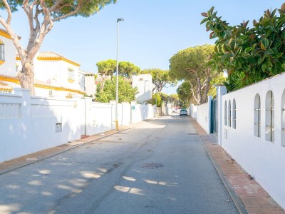 Holiday house VILLA PINARES - Outdoor photo 17