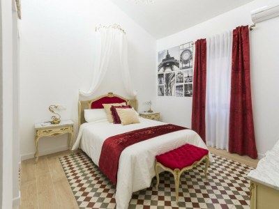 Holiday house BELLREGUARD - Features photo 27