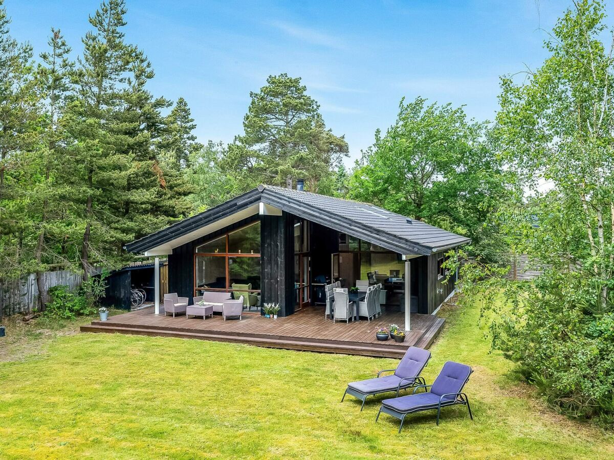 Holiday house 5 star holiday home in Væggerløse