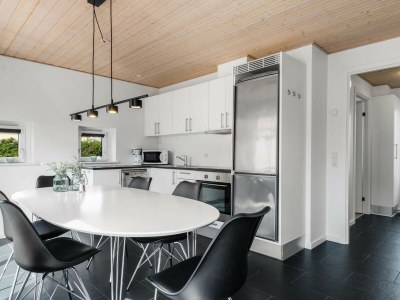 Holiday house Charmante Ruckzug in Lokken -- By Traum Ferienwohnungen - Outdoor photo 8