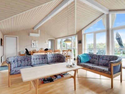 Holiday house Charming Retreat for 6 - By Traum Ferienwohnungen - Outdoor photo 12