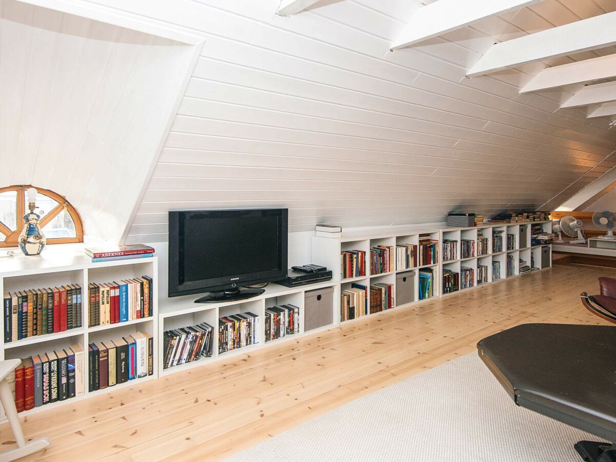 Holiday house House with beautiful garden - Outdoor photo 3