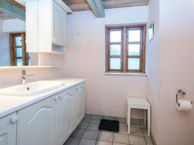 Holiday house House with beautiful garden - Outdoor photo 9