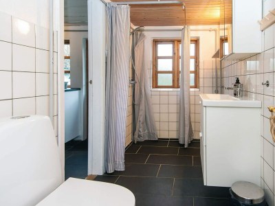 Holiday house House with beautiful garden - Outdoor photo 18