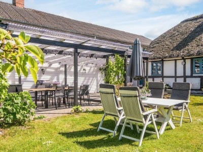 Holiday house House with beautiful garden - Outdoor photo 29