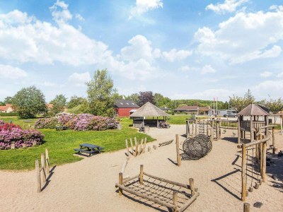 Holiday house House with beautiful garden - Outdoor photo 35