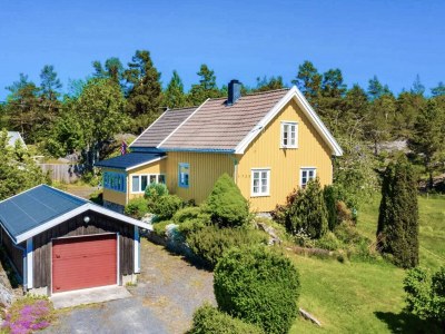 Holiday house 6 person holiday home in Søndeled - Holiday house