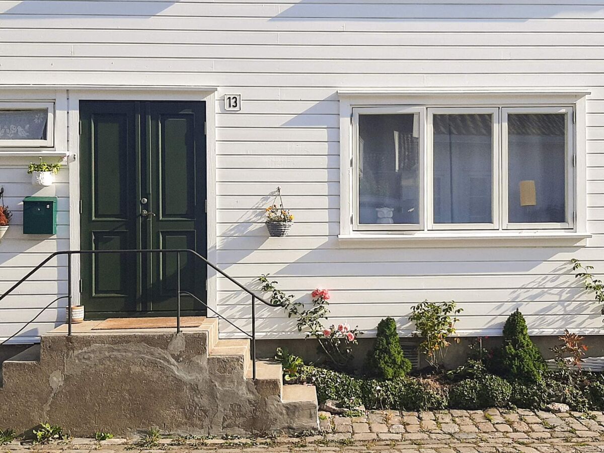 Holiday house 9 person holiday home in mandal - Outdoor photo 2