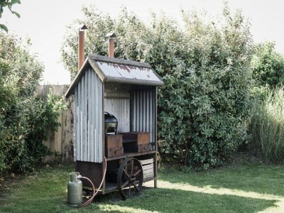 Holiday house Comfortable lodge with patio - Outdoor photo 5