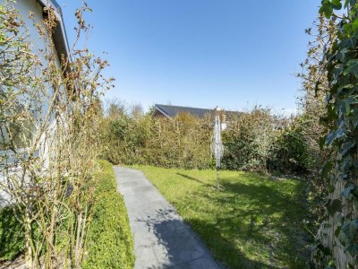 Holiday house Cozy holiday home near dunes - Outdoor photo 12