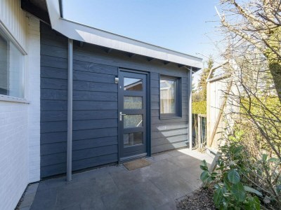 Holiday house Cozy holiday home near dunes - Outdoor photo 16