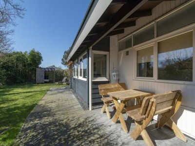 Holiday house Cozy holiday home near dunes - Outdoor photo 32