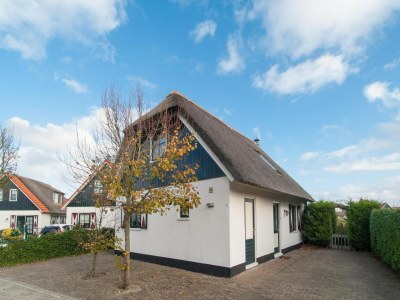 Villa Cozy Villa with Sun Lounger - Outdoor photo 6