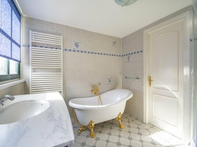 Villa Luxury villa on the water with garden - Outdoor photo 9