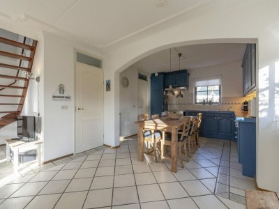 Villa Luxury villa on the water with garden - Outdoor photo 19