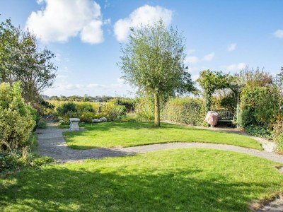 Villa Luxury villa on the water with garden - Outdoor photo 33