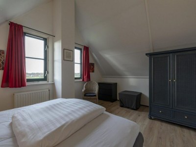 Villa Luxury villa on the water with garden - Outdoor photo 35