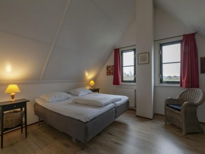 Villa Luxury villa on the water with garden - Outdoor photo 41