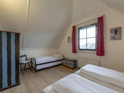 Villa Luxury villa on the water with garden - Outdoor photo 42