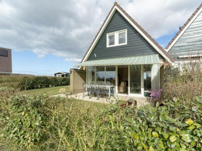 Holiday house Alluring holiday home near beach - Outdoor photo 9