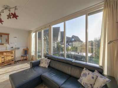 Holiday house Alluring holiday home near beach - Outdoor photo 11