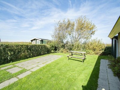 Holiday house Alluring holiday home near beach - Outdoor photo 30