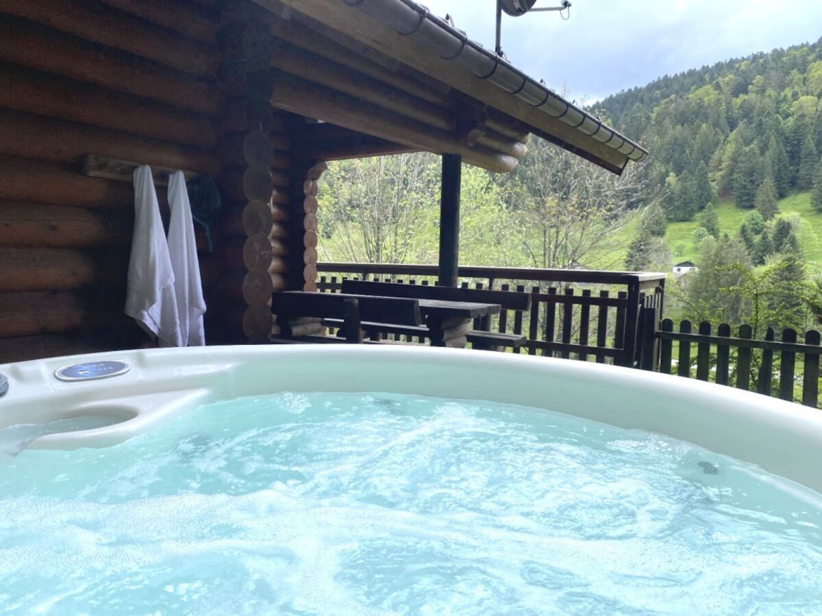 Chalet Chalet in La Bresse with Hot Tub & Mountain Views - Outdoor photo 5