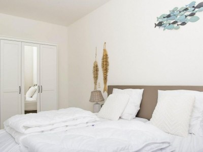 Apartment Seaside home with terrace - Outdoor photo 11