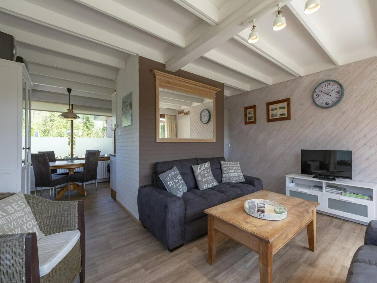 Holiday house Cozy holiday home near beach - Outdoor photo 5