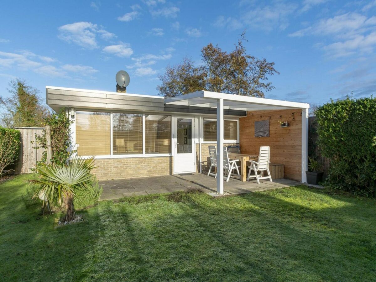 Holiday house Attractive holiday home close to beach - Outdoor photo 3