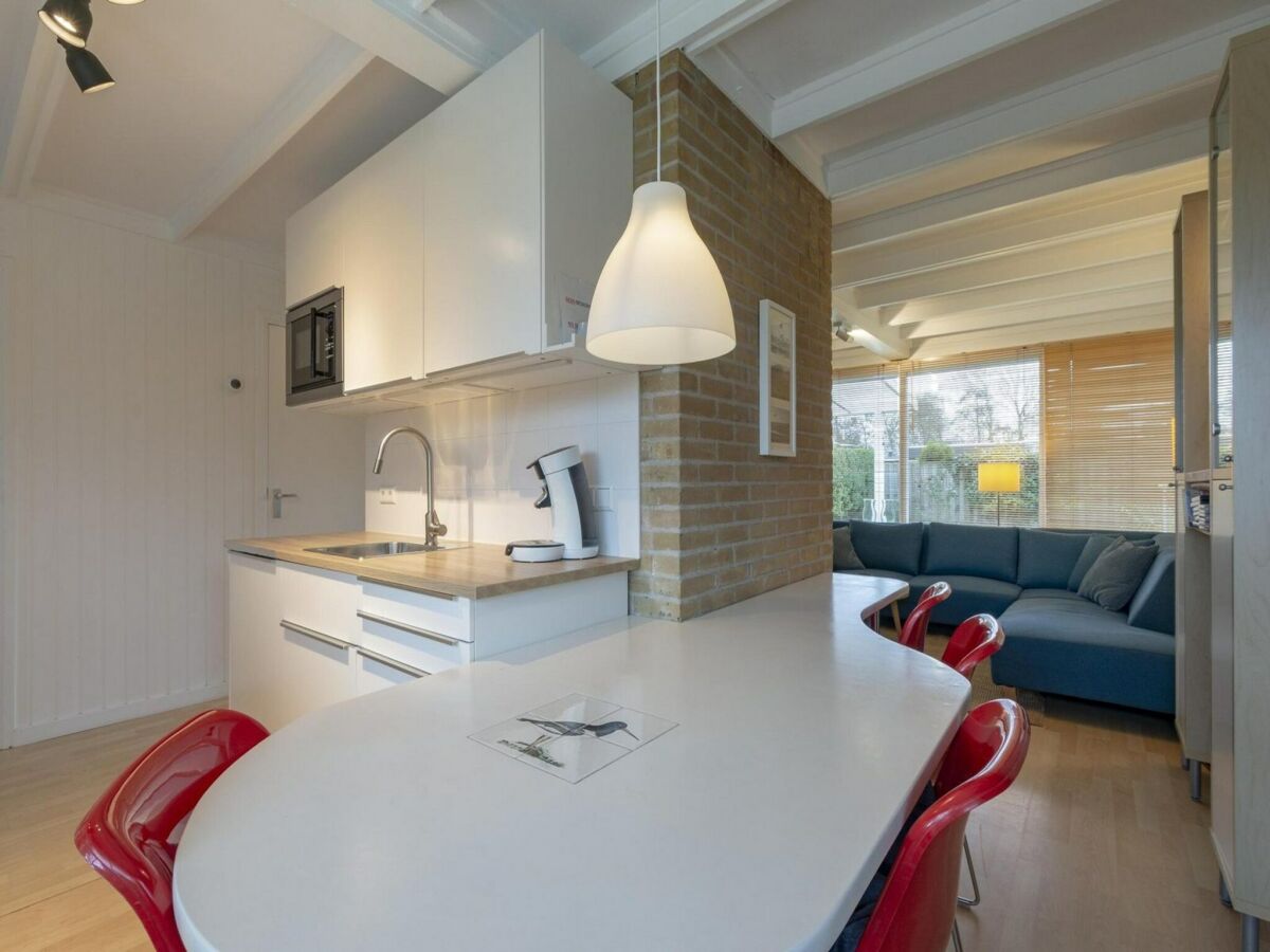 Holiday house Attractive holiday home close to beach - Outdoor photo 4