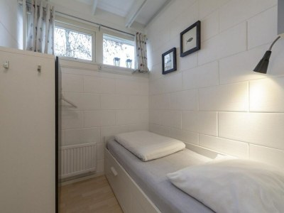 Holiday house Attractive holiday home close to beach - Outdoor photo 11