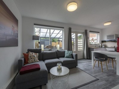 Holiday house Beautiful home with garden - Outdoor photo 2