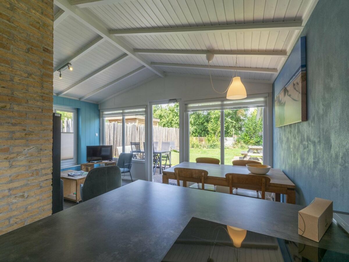 Holiday house Beachside holiday home with garden - Outdoor photo 2